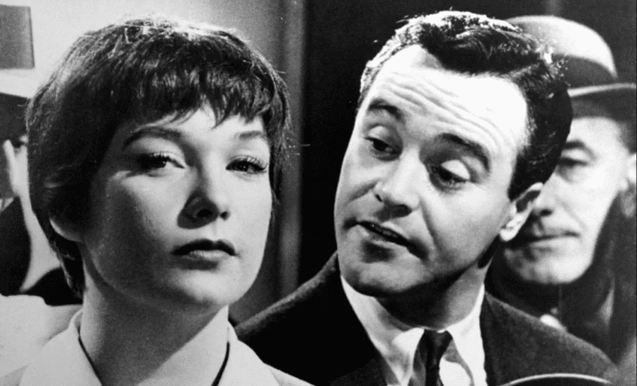 cewek menjauh ilustrasi (the apartment)